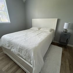 Bedroom Set For Sale 