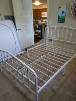 White Metal Full Bed Frame – Headboard & Footboard