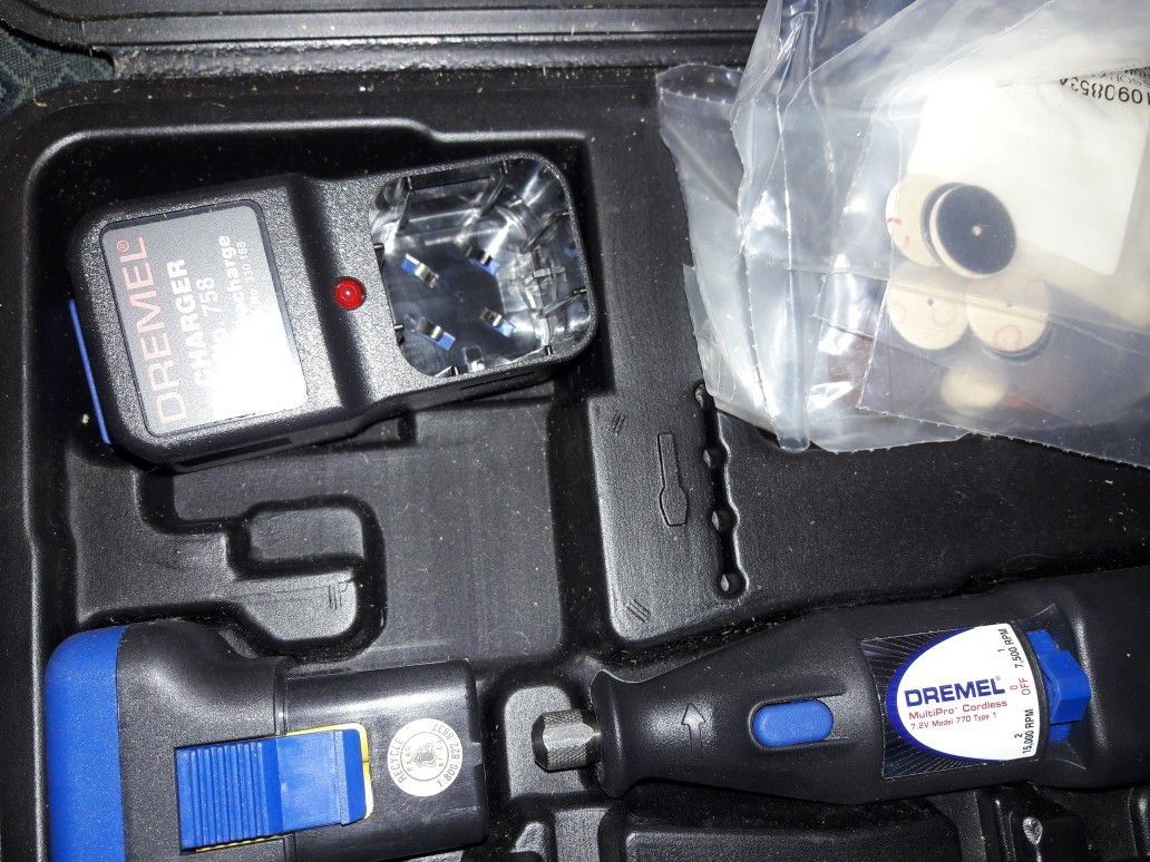 Dremel MultiPro Cordless Model 770 7.2V Tool w/Battery, Charger ,Case & New Bits and acc.