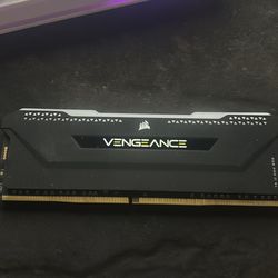 Corsair vengeance RGB 3600 mhz (2x16)GB DDR4