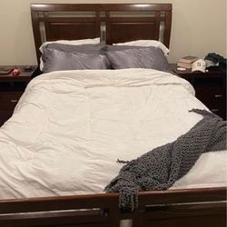 Queen Bedroom set