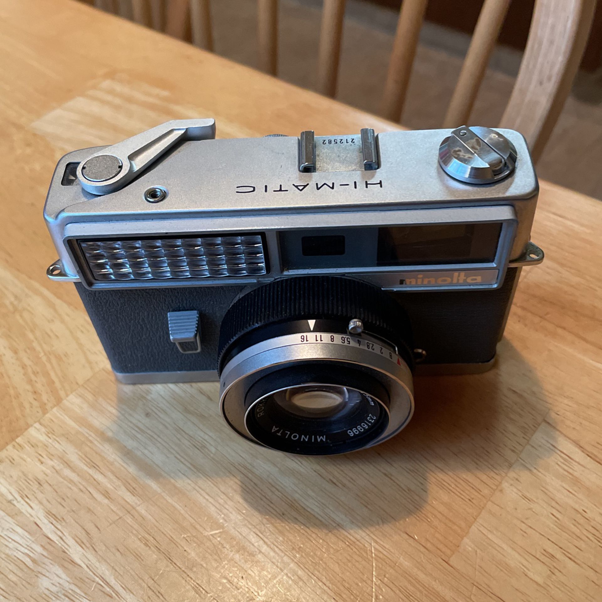 Vintage Minolta Hi-Magic Camera