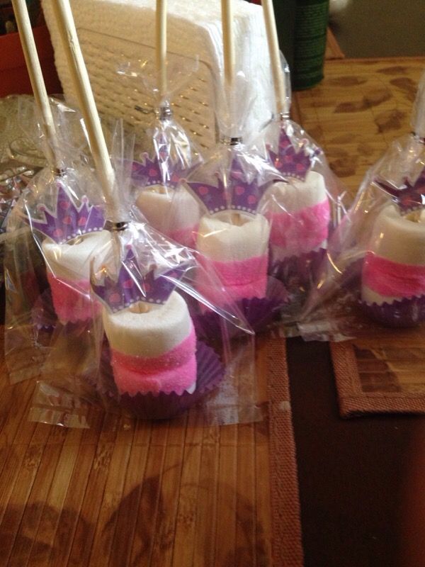 Marshmallows pops