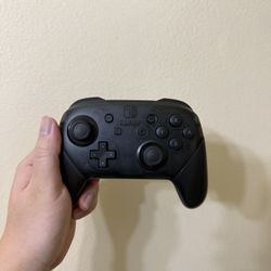 Nintendo Switch Pro Controller 