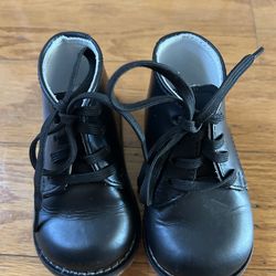 Like new Josmo Walker baby shoes size 3.5