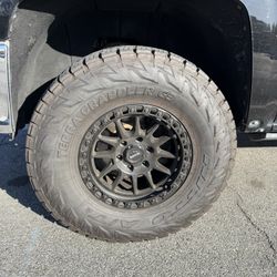 NITTO Trail Grapples With Mvx Wheels