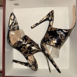 Exotic Brand  New  Mackin Worn, Exotic Print Women’s Size 9 Stilettos 