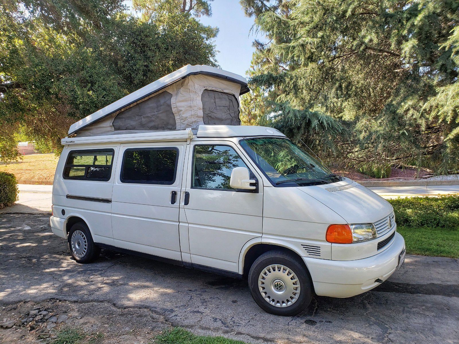 97 VW Eurovan Winnebago camper van.