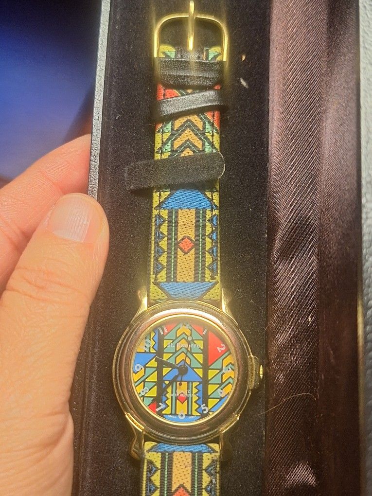 Reloj Bordado De Mexico