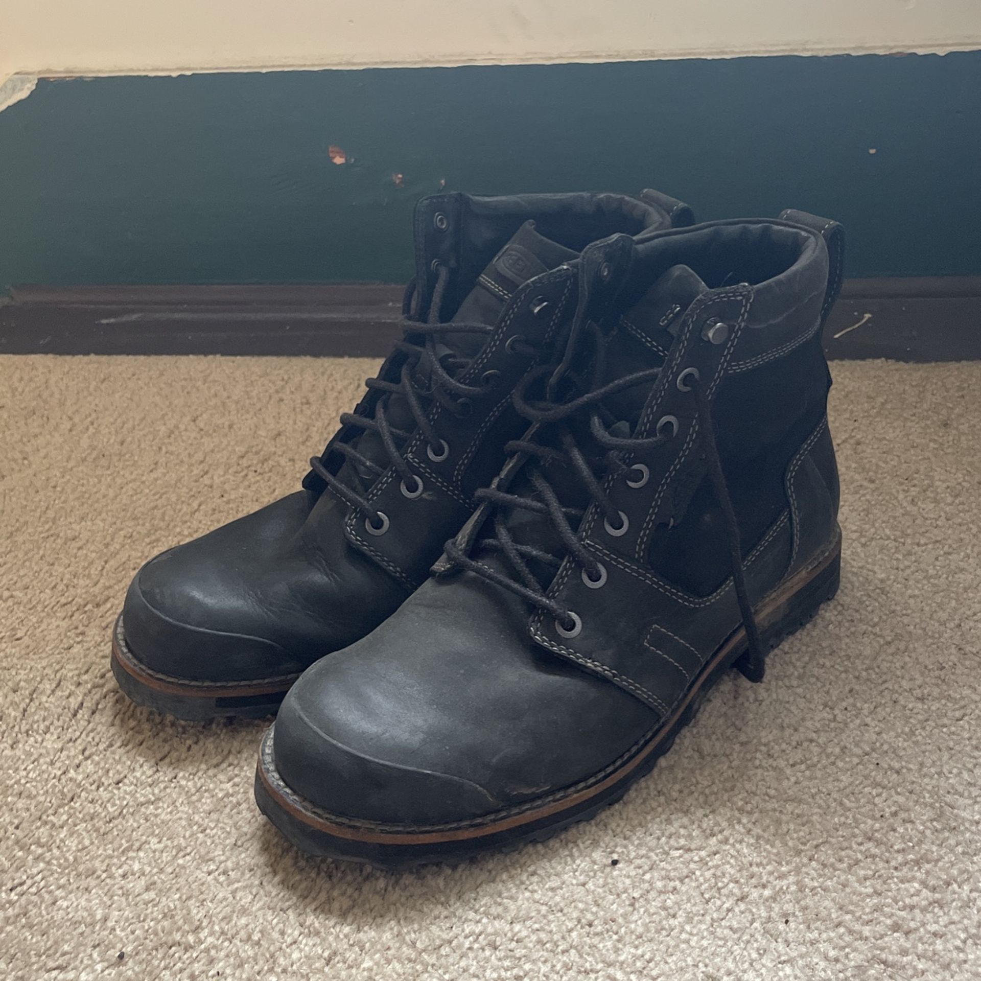 Mens Boots Size 10.5
