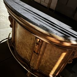 Wooden Wine Bar With Granite Top