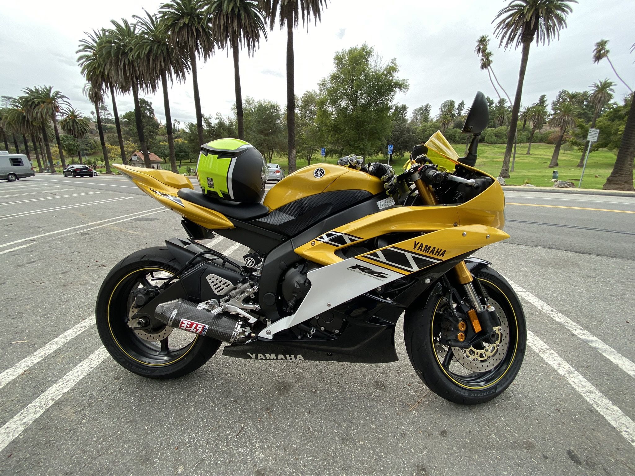 Puig R6 Yamaha Yellow Windscreen NEW In Packaging for Sale in Los ...