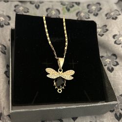 Bee necklace