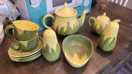 Vintage ceramic corn on cob serving set