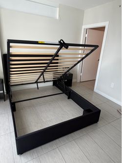 Queen bed frame + mattress