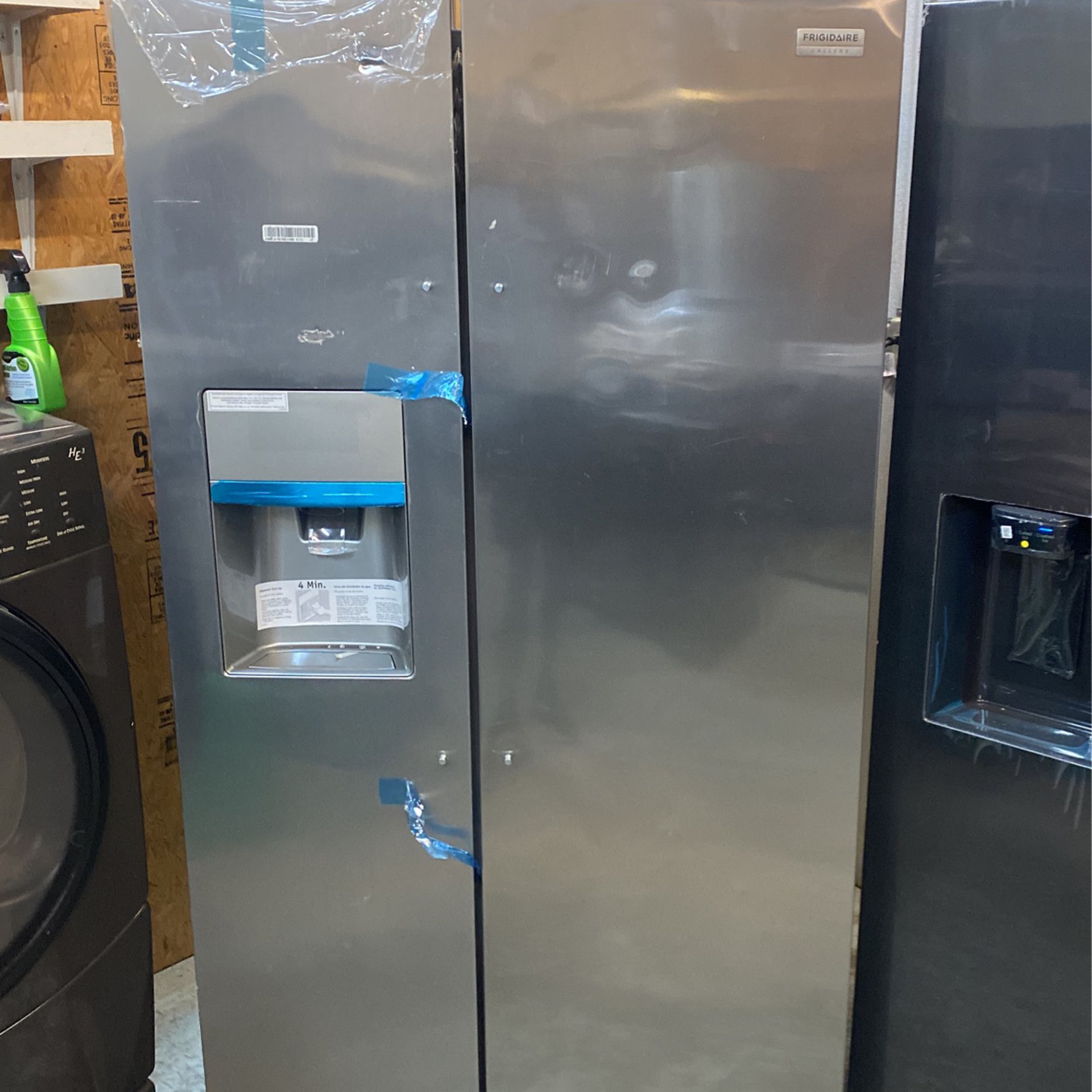 New Frigidaire Refrigerator Scratch And Dent 
