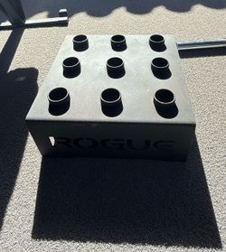 Rogue 9 Bar Holder