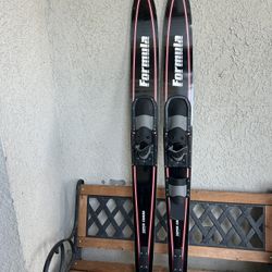 Formula Super Combo Slalom Water Skis 