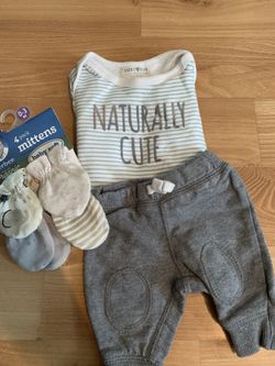 Baby Outfit With Mittens 