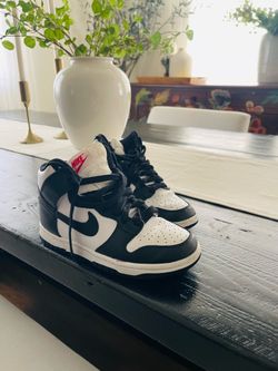 Nike hi top panda shoes sz 3 youth