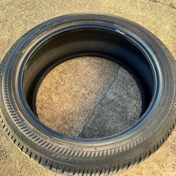 One 1 Bridgestone RUNFLAT Tire 245/45/19 w/ 75% 245/45R19 