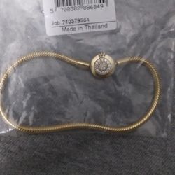 Brand New Pandora  Gold Bracelet  Reg.200  Asking $100