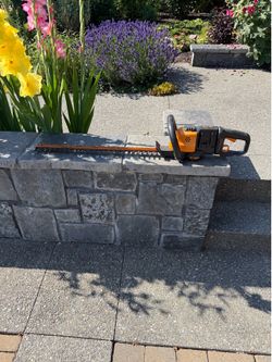 WORX Hedge trimmer