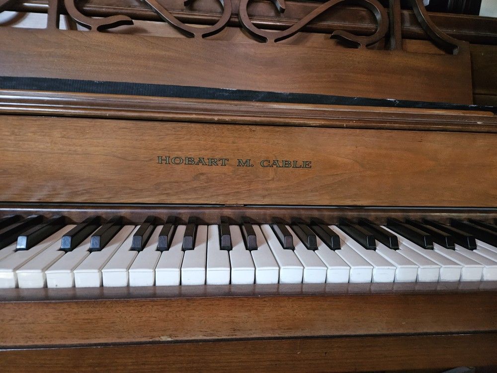 Free Hobart Cable Spinet (Not Broken)
