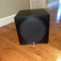 Yamaha 8” powered subwoofer YST-SW012