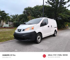 2015 Nissan Nv200 SV trim