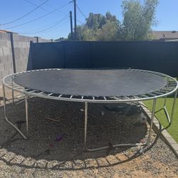 Trampoline 