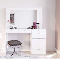 Makeup Vanity