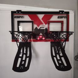 Basketball game 