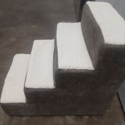 Pet Stairs, New, 24" x 20.5 x 16" . Obo