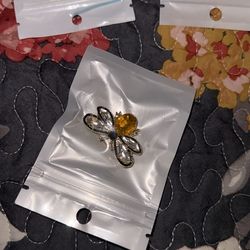 Pretty Brooches/Pins New never used