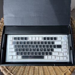 Akko 5075 QMK Mechanical Keyboard – Custom Built – Open Box