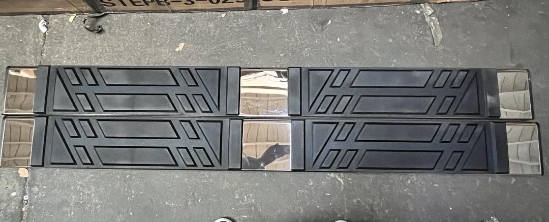 La Zona Auto Parts Quad extended cab 6 inch chrome running boards estribos 6 pulgadas Chevrolet GM Ford Dodge Toyota 