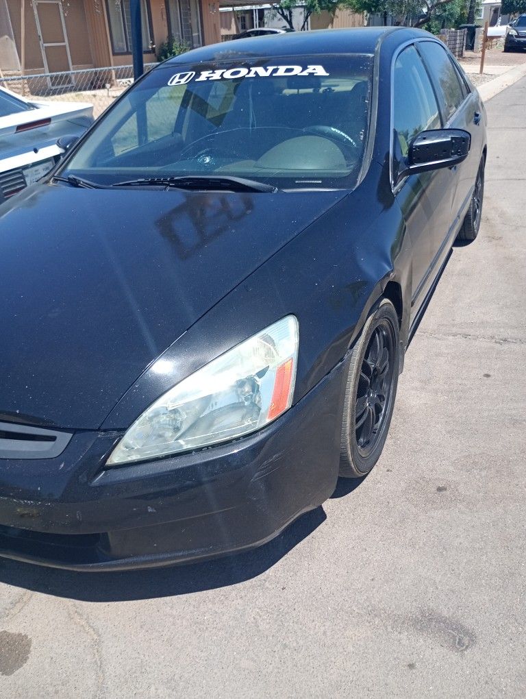 Honda Accord  2004