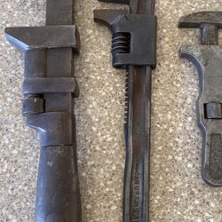 Monkey Wrench Set