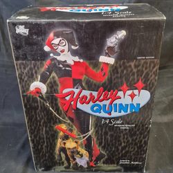 Rare Harley Quinn 1:4 Statue Batman Joker DC Comics 