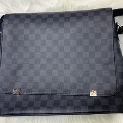 Louis Vuitton Messenger Bag AZ(contact info removed)
