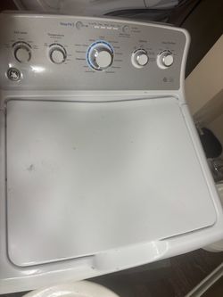 Washer & Dryer Set (Like New)