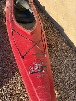 Old Town Loon Kayak – Excellent Paddling Kayak – Ready for the Water
