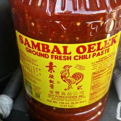 1 Gallon Sambal Siracha Hotsauce