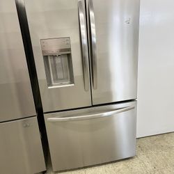 Frigidaire French Door Refrigerator 