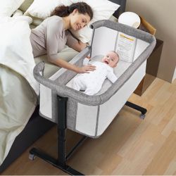 Baby Bassinet Bedside Sleeper, 2 in 1 Portable Newborn Bedside Sleeper, All-Sided Mesh Infant Travel Crib for Toddlers, 6 Adjustable Height, with 4 Wh