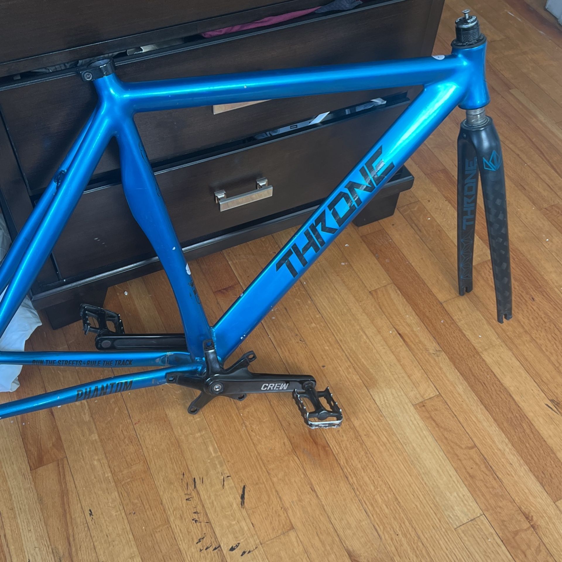 Blue Throne Phantom Frameset