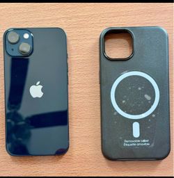 iPhone 13 128GB Midnight