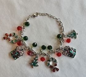Brand New Festive Austrian Crystal Christmas Bracelet