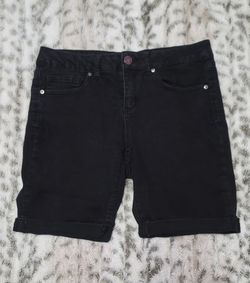 SO Black Cuffed Bermuda Shorts